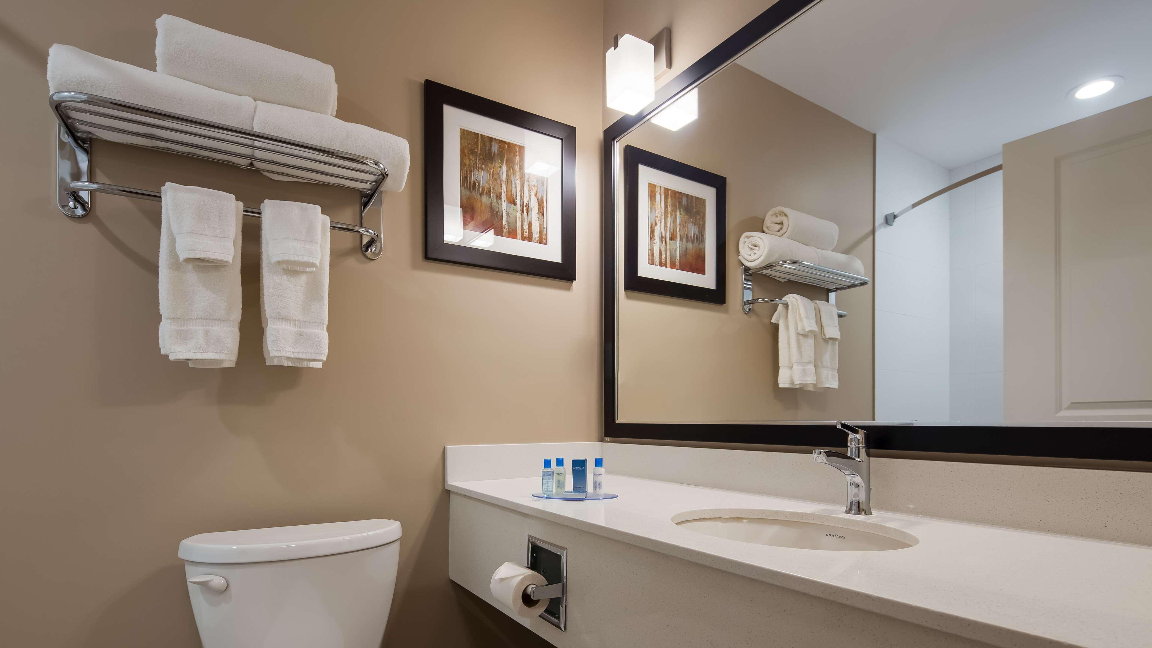 Best Western Plus Merritt Hotel Exterior photo