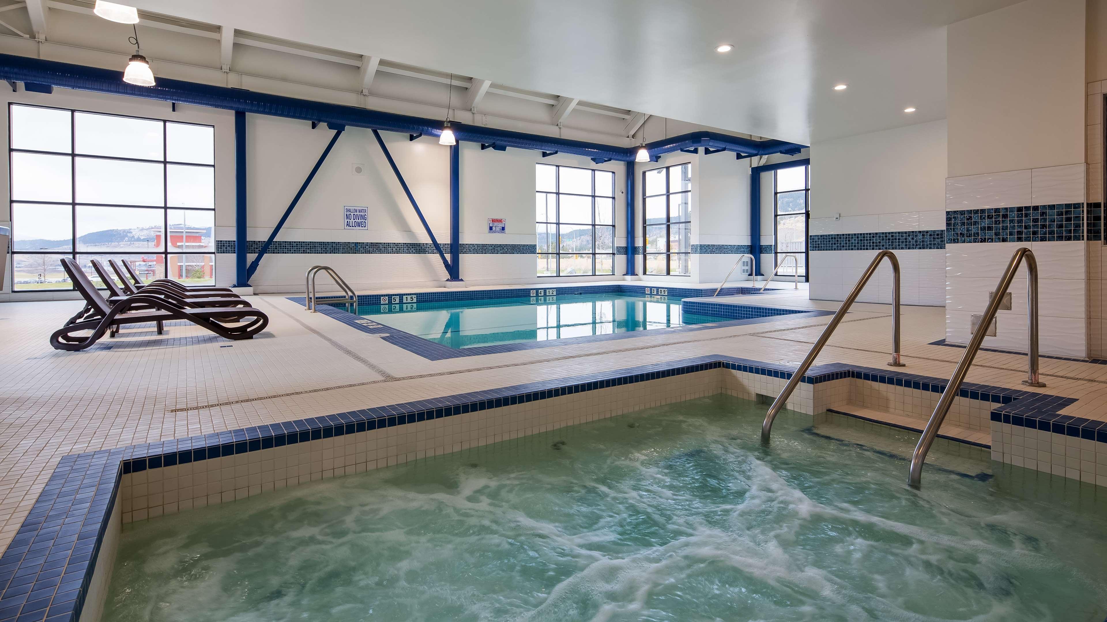 Best Western Plus Merritt Hotel Exterior photo