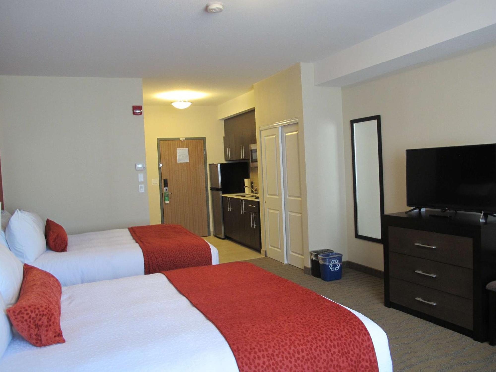 Best Western Plus Merritt Hotel Exterior photo